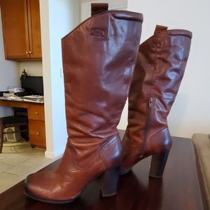 Vintage mid calf leather boots